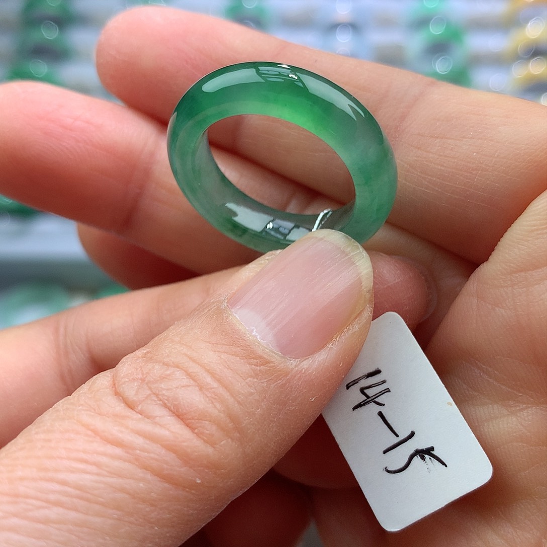 翡翠戒指未镶嵌1415号