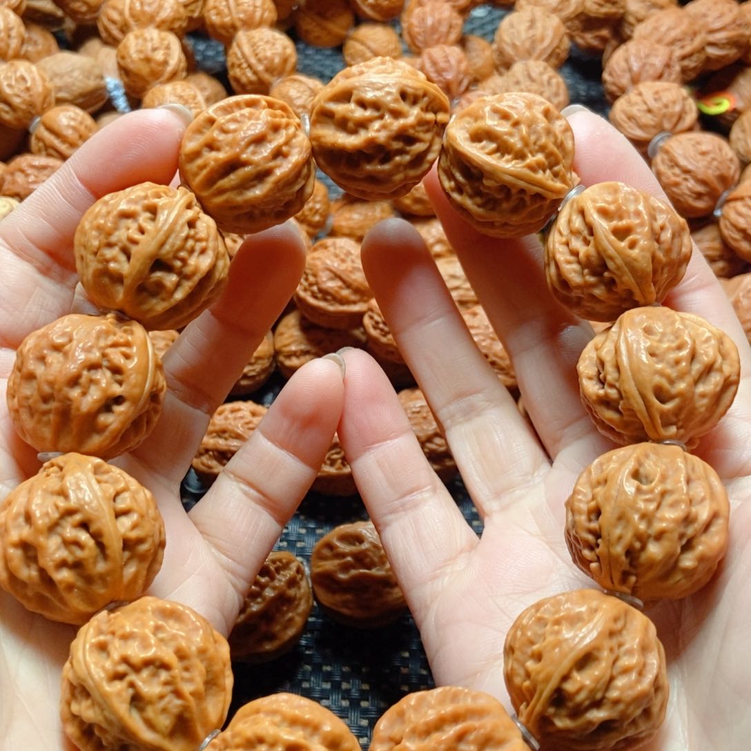 文玩核桃手串宫灯八棱