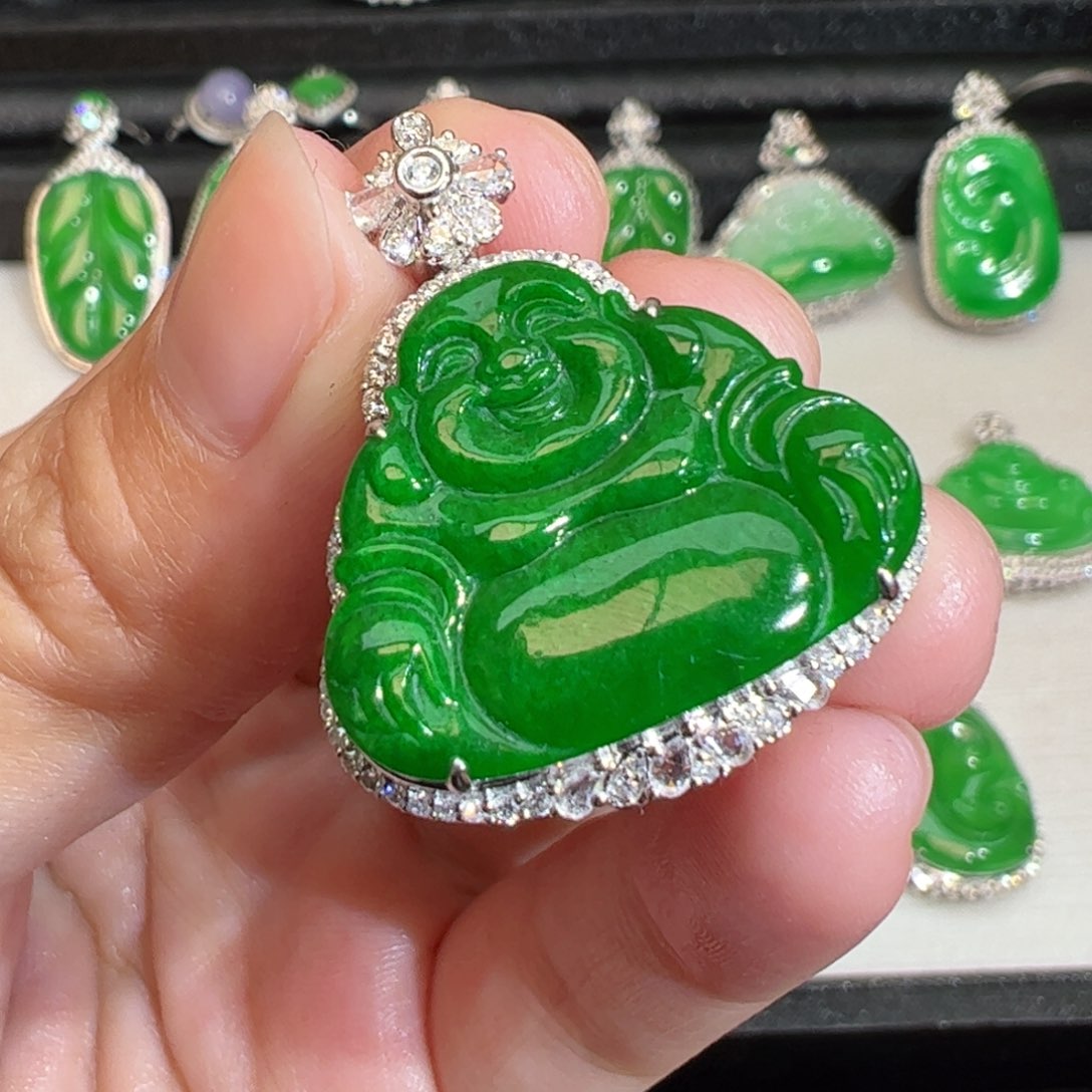 翡翠吊坠(不含链)18K金镶嵌