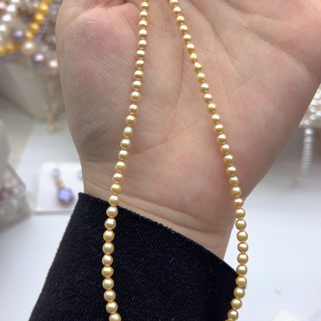 未镶嵌淡水珍珠颈饰