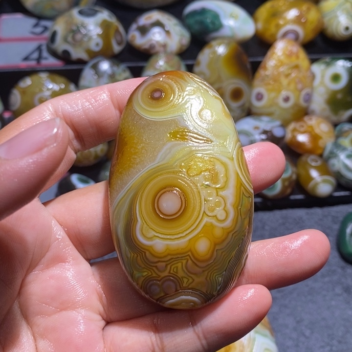 毛***记玛瑙/玉髓未镶嵌珠宝奇石