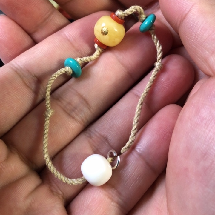 未镶嵌蜜蜡珠宝奇石