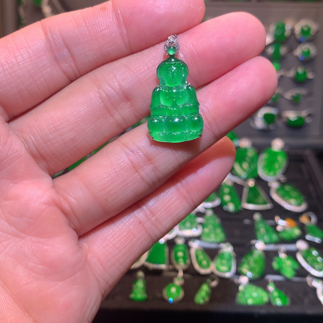 翡翠吊坠(不含链)18K金镶嵌天然翡翠