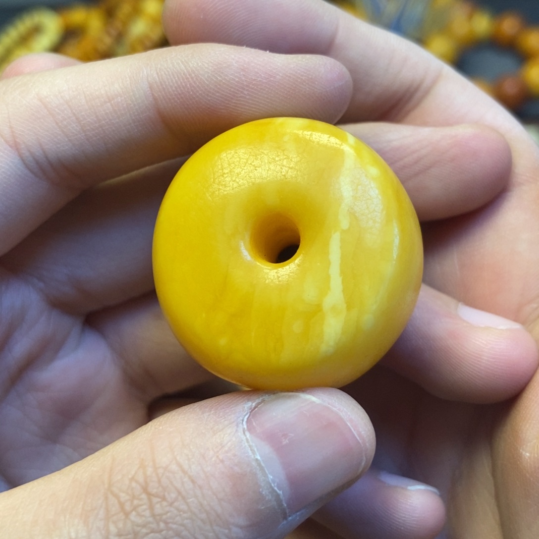 未镶嵌琥珀珠宝奇石