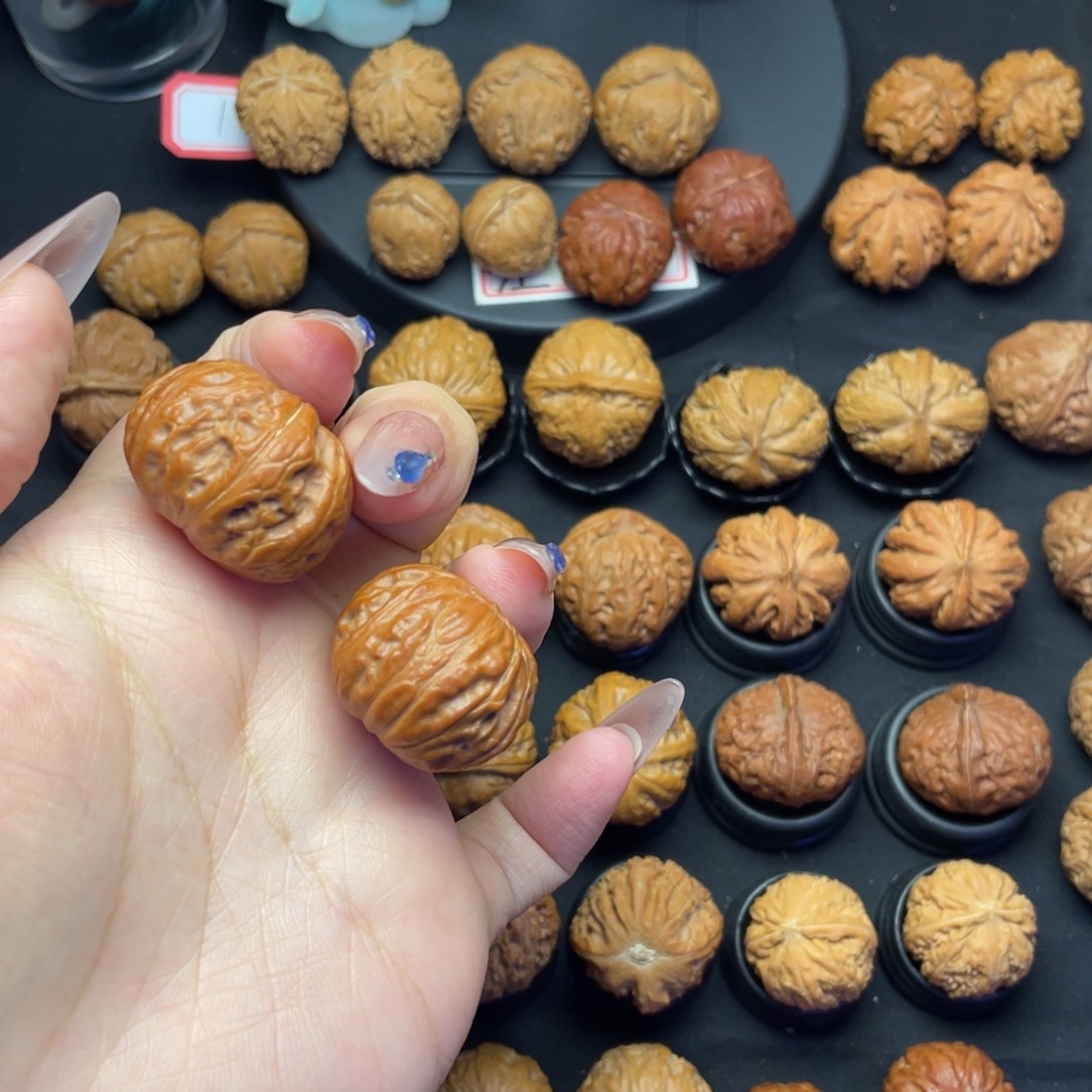 单***蝉桃核吊坠核。核。核