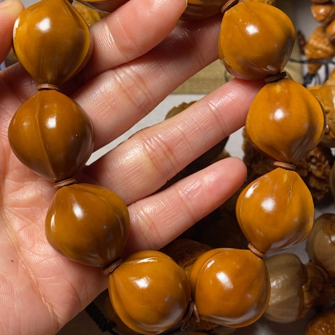 橄榄核手串/手链Z****.精品鲨鱼背