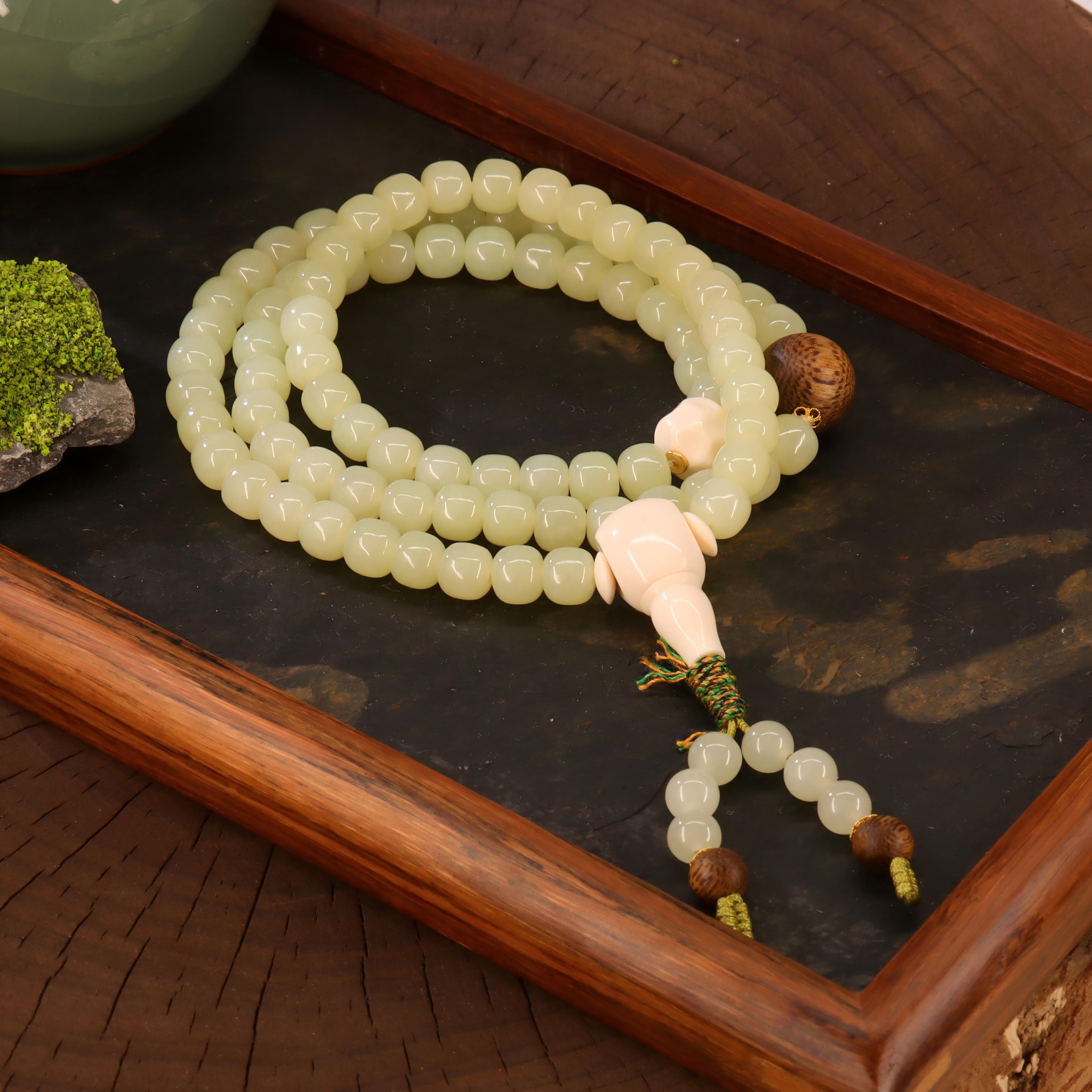 沉香<如象>卡7mm猛犸黄口和田玉沉香带宝项链18K金