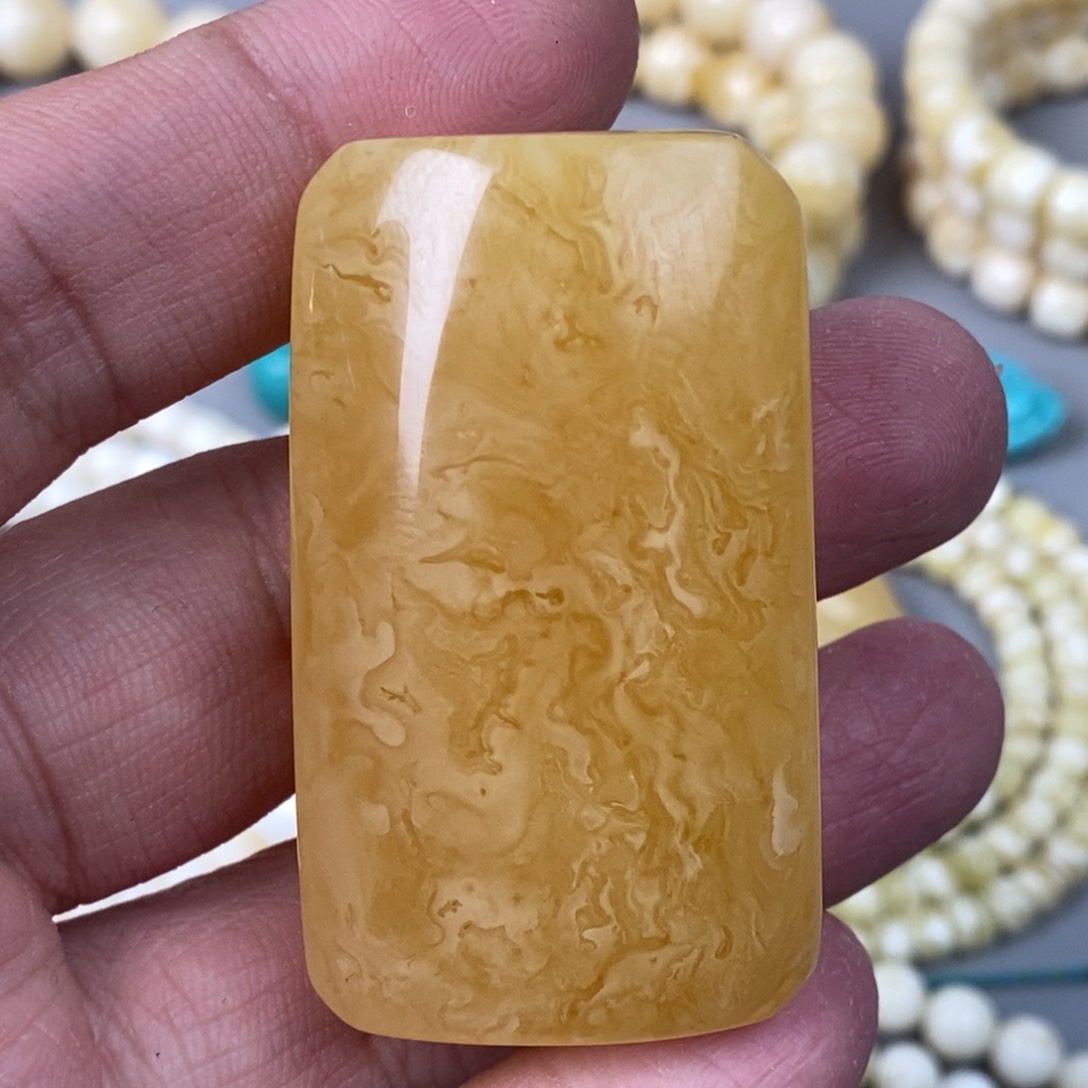 琥珀珠宝奇石未镶嵌