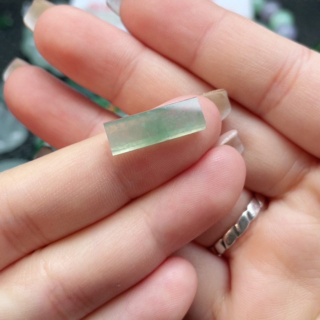 未镶嵌挂件翡翠    翡翠  