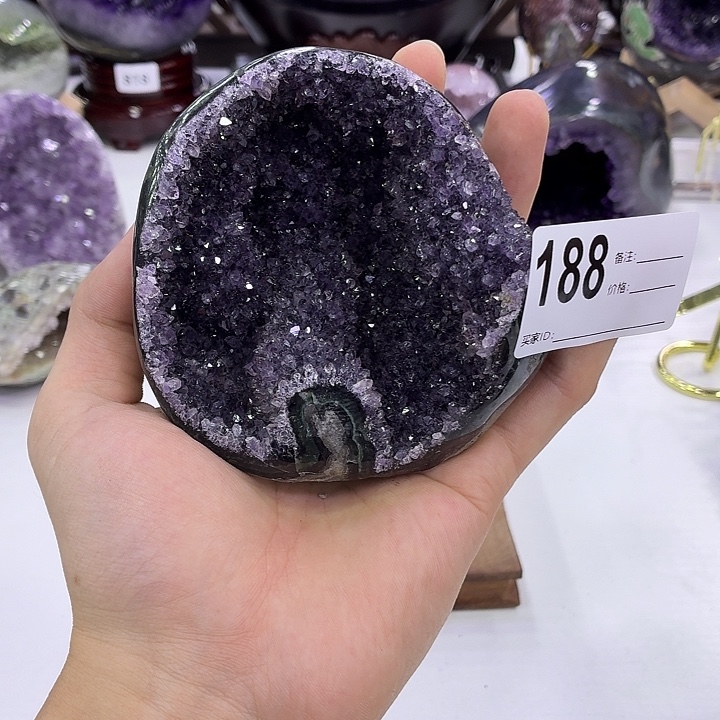 水晶未镶嵌大型摆件（非配饰）