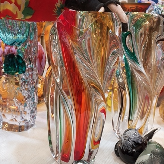 琉璃花瓶高32厘米口径6厘米