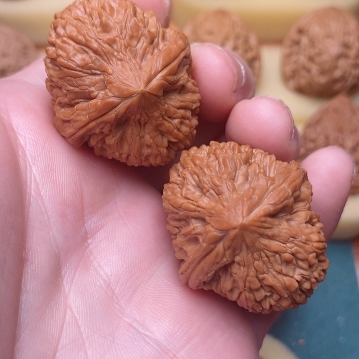 把件文玩核桃边34肚38全品红皮大蒜头