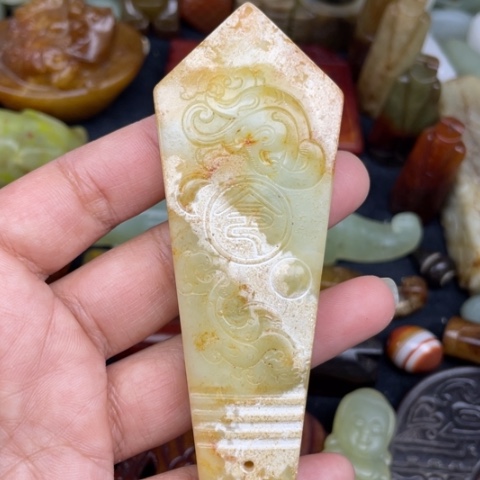 蛇纹石玉未镶嵌颈饰51