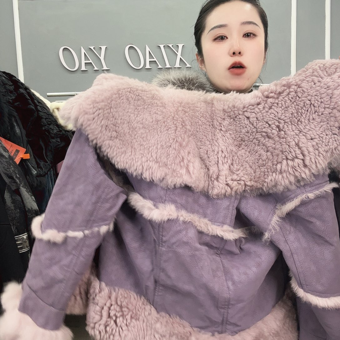 姚小妖家高端皮草