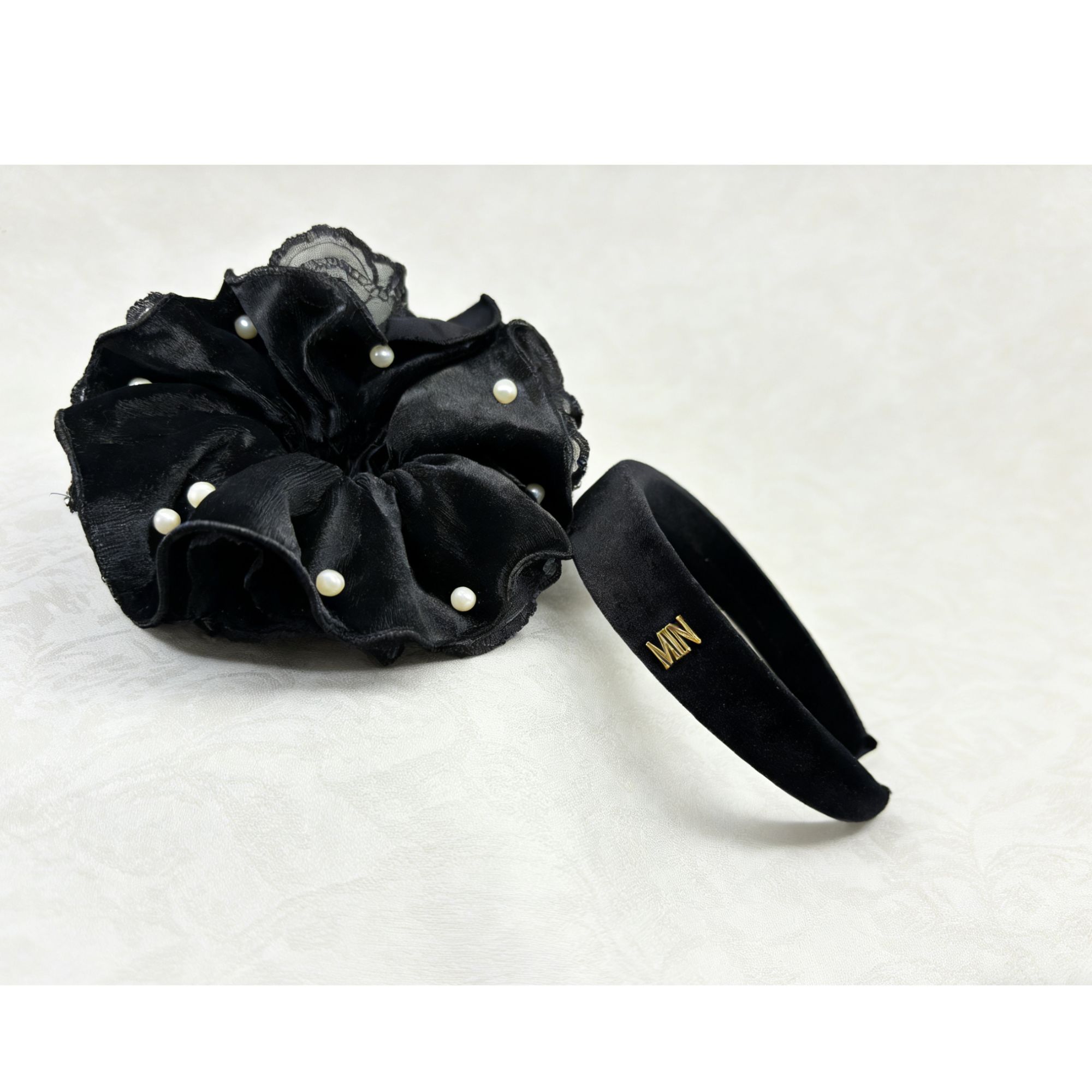 80091 法式黑丝绒发饰套装金属标发箍珍珠点缀大肠圈头饰黑色百搭