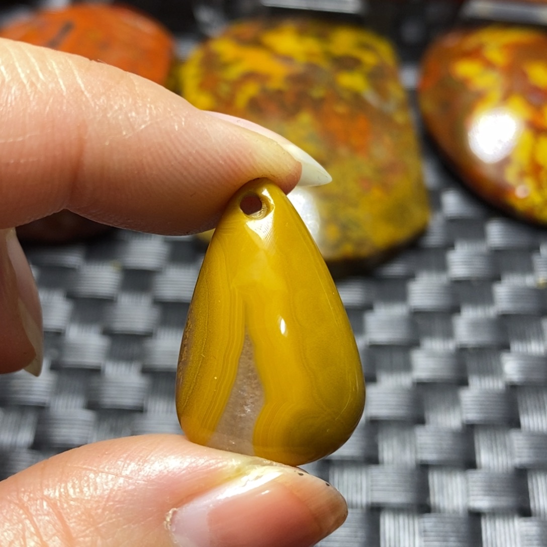 玛瑙/玉髓挂坠未镶嵌