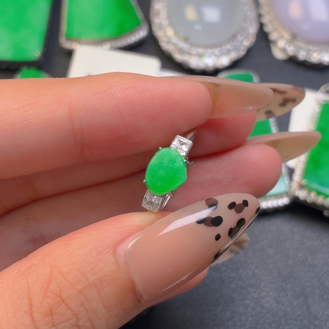 翡翠银S925镶嵌颈饰