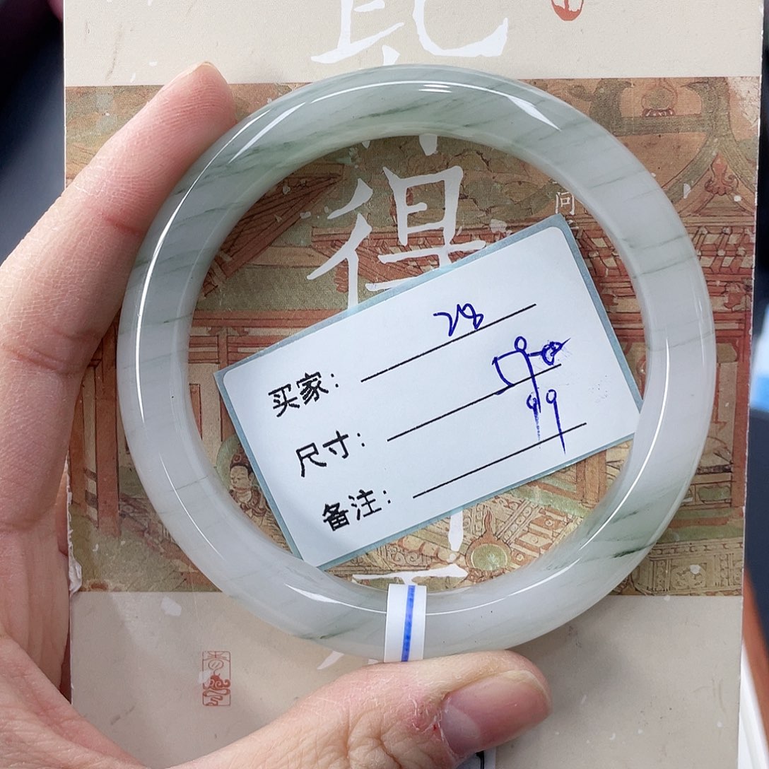 石英质玉未镶嵌手镯