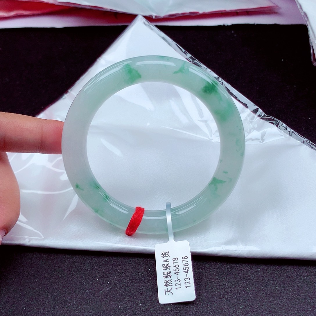 翡翠未镶嵌手镯天然缅甸翡翠A货玉手镯