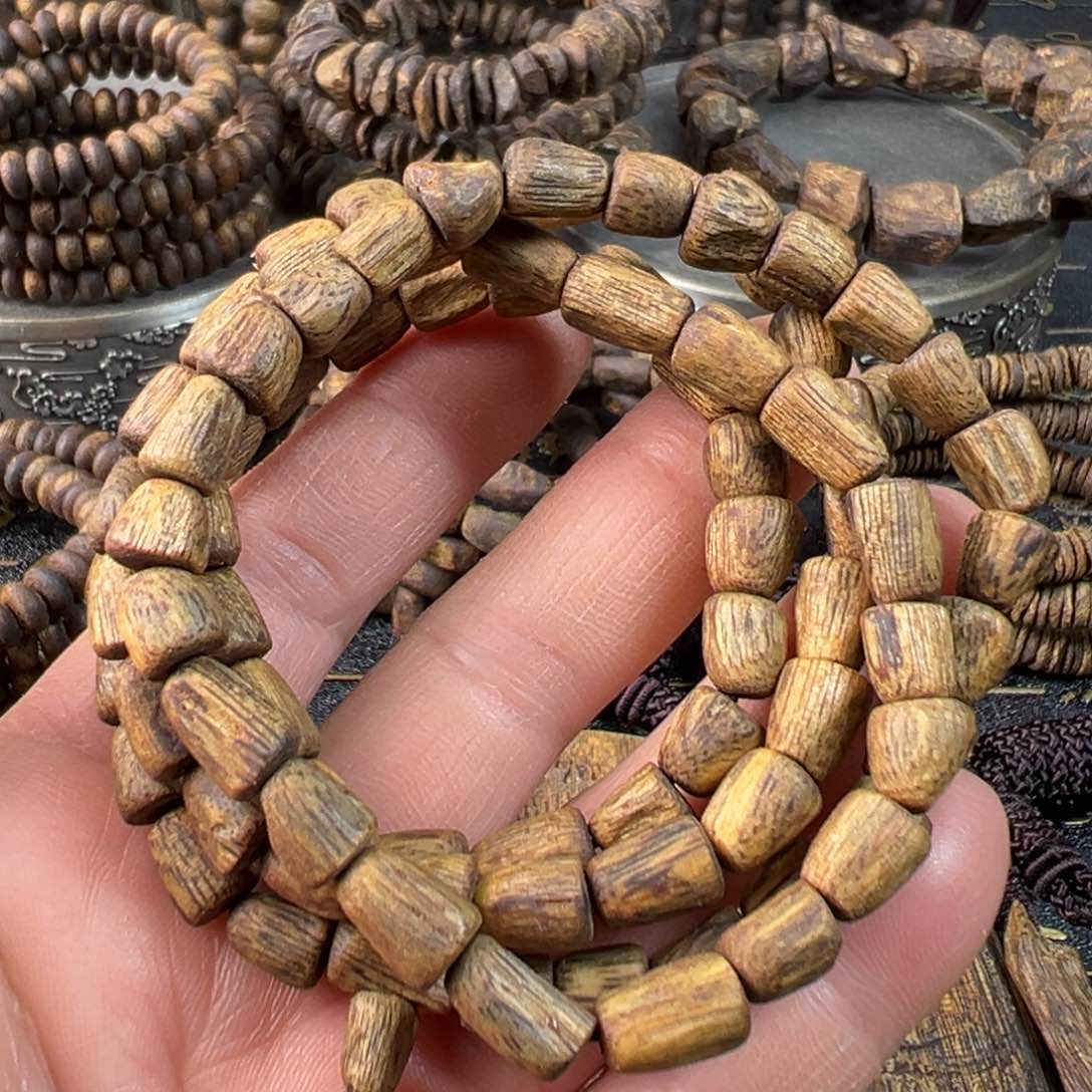 沉香手串风**山奇楠树丁多圈