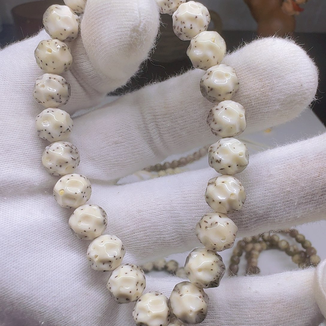 安***朵星月菩提手串喜欢