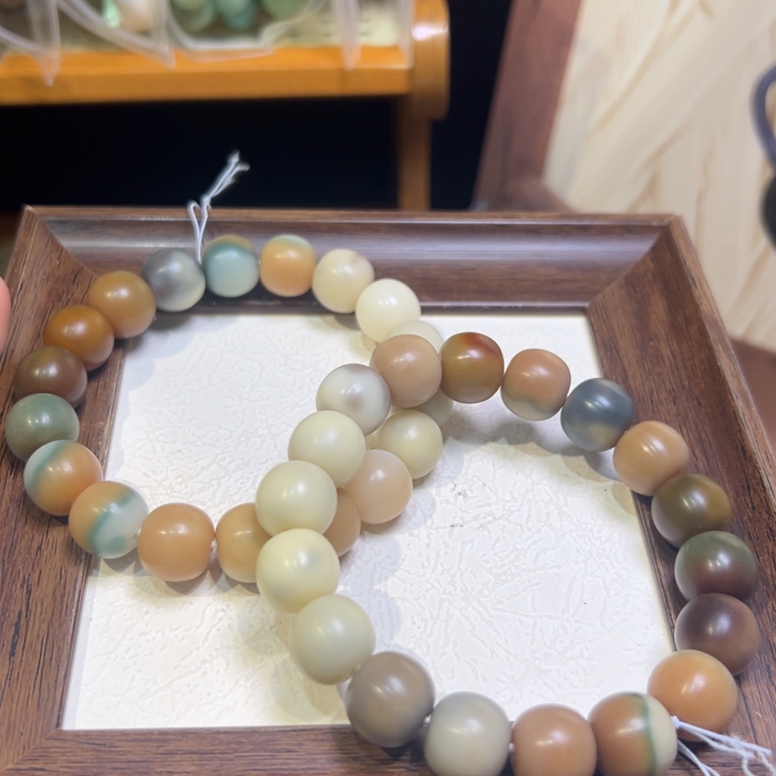 菩提籽类卡14阿尔卑斯大瑕福利