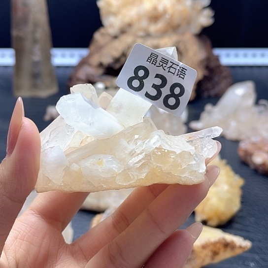 未镶嵌水晶大型摆件（非配饰）