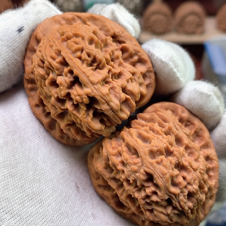 文玩核桃吊坠42全品货头山地红皮三维一体全家福南疆石