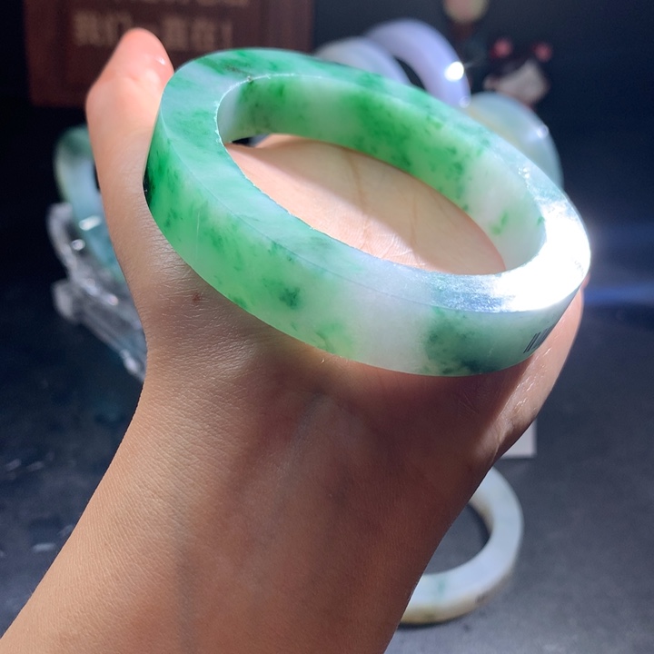 定制翡翠手镯未镶嵌