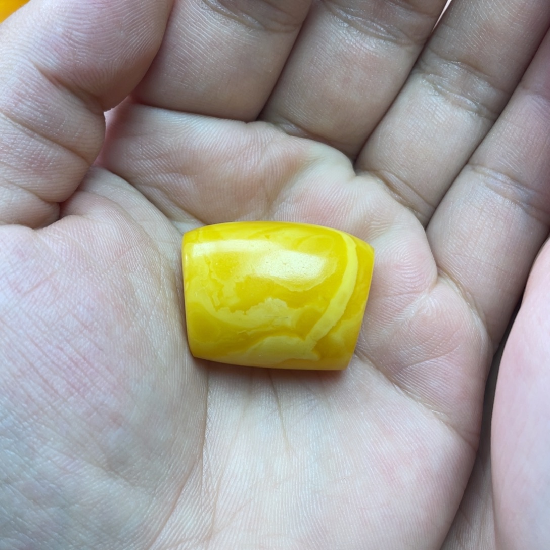 琥珀未镶嵌吊坠(不含链)