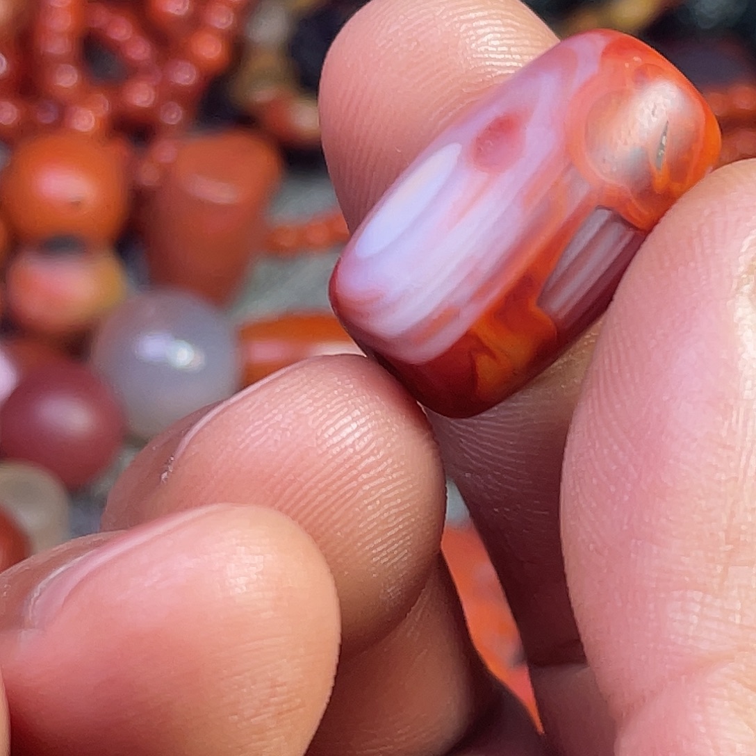 哞***哞南红玛瑙未镶嵌川料南红纯手工手工打磨