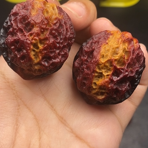 文玩核桃把件40尺绣球