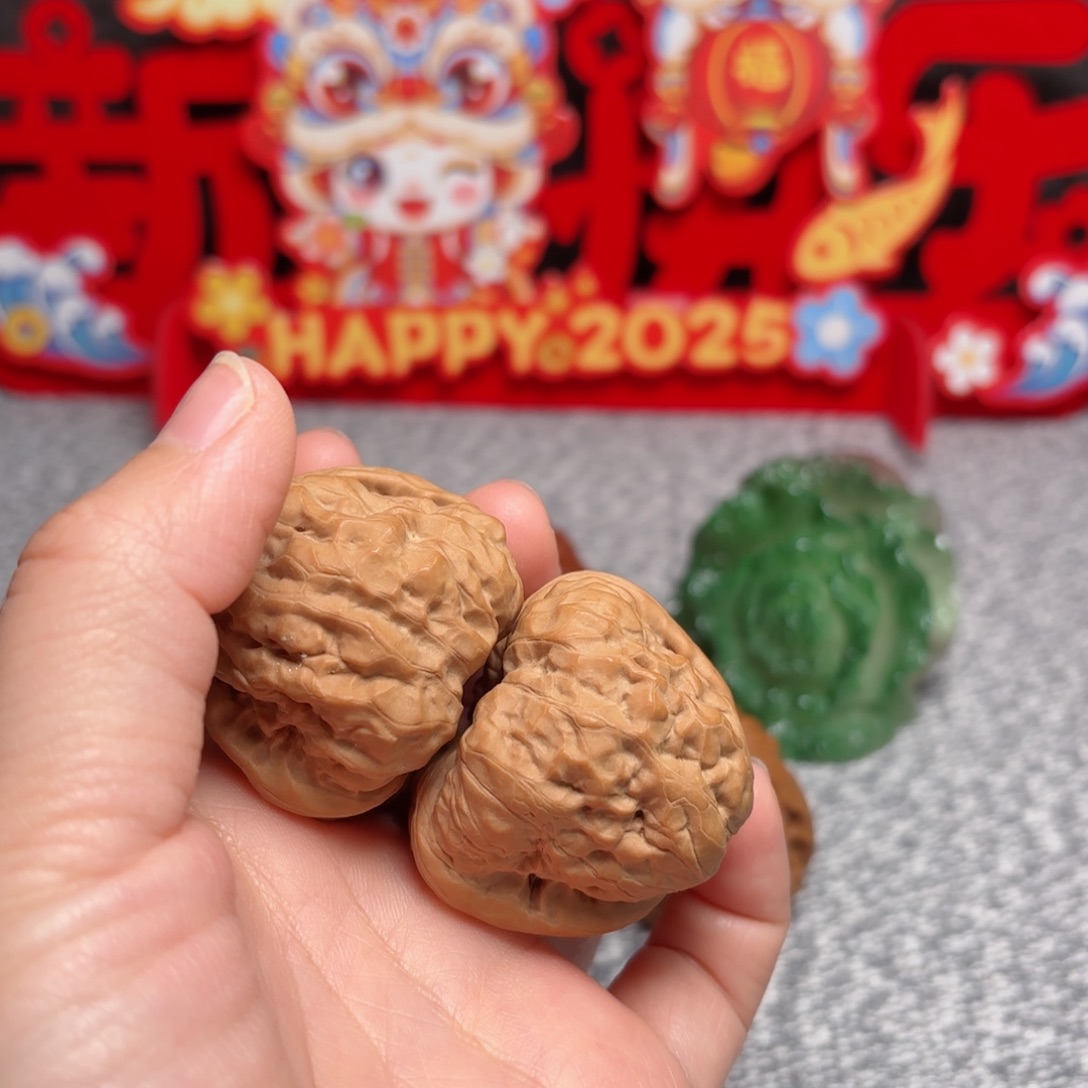 文玩核桃把件一****。蛤蟆头