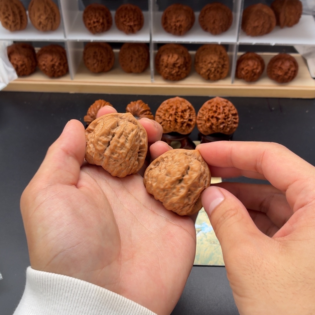 文玩核桃把件三角蛙42/42/38