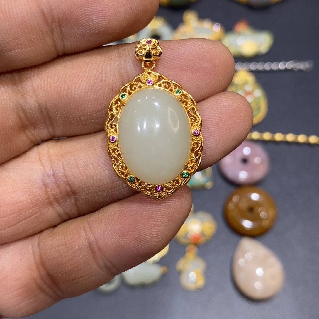 和田玉颈饰银S925镀金镶嵌