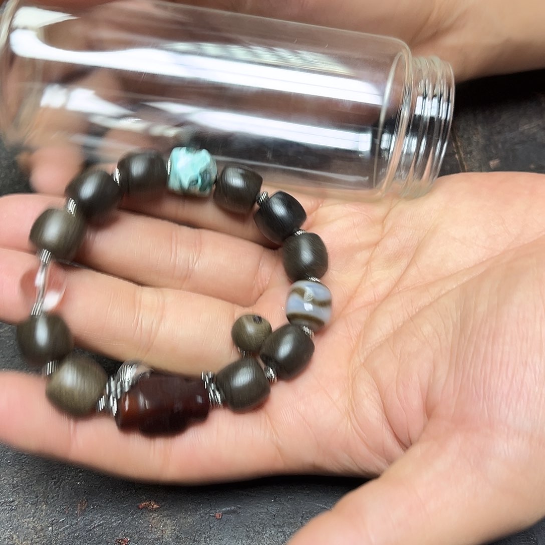 大叶紫檀（黑酸枝木类）