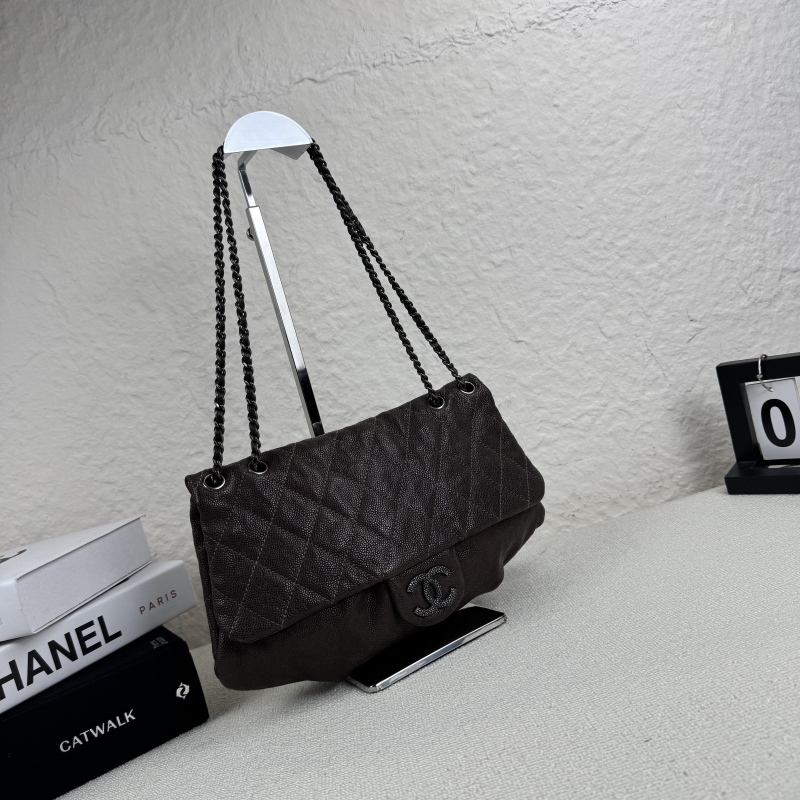 95新 Chanel/香奈儿 咖色银扣鱼子酱云朵斜挎单肩包 底长32 13开