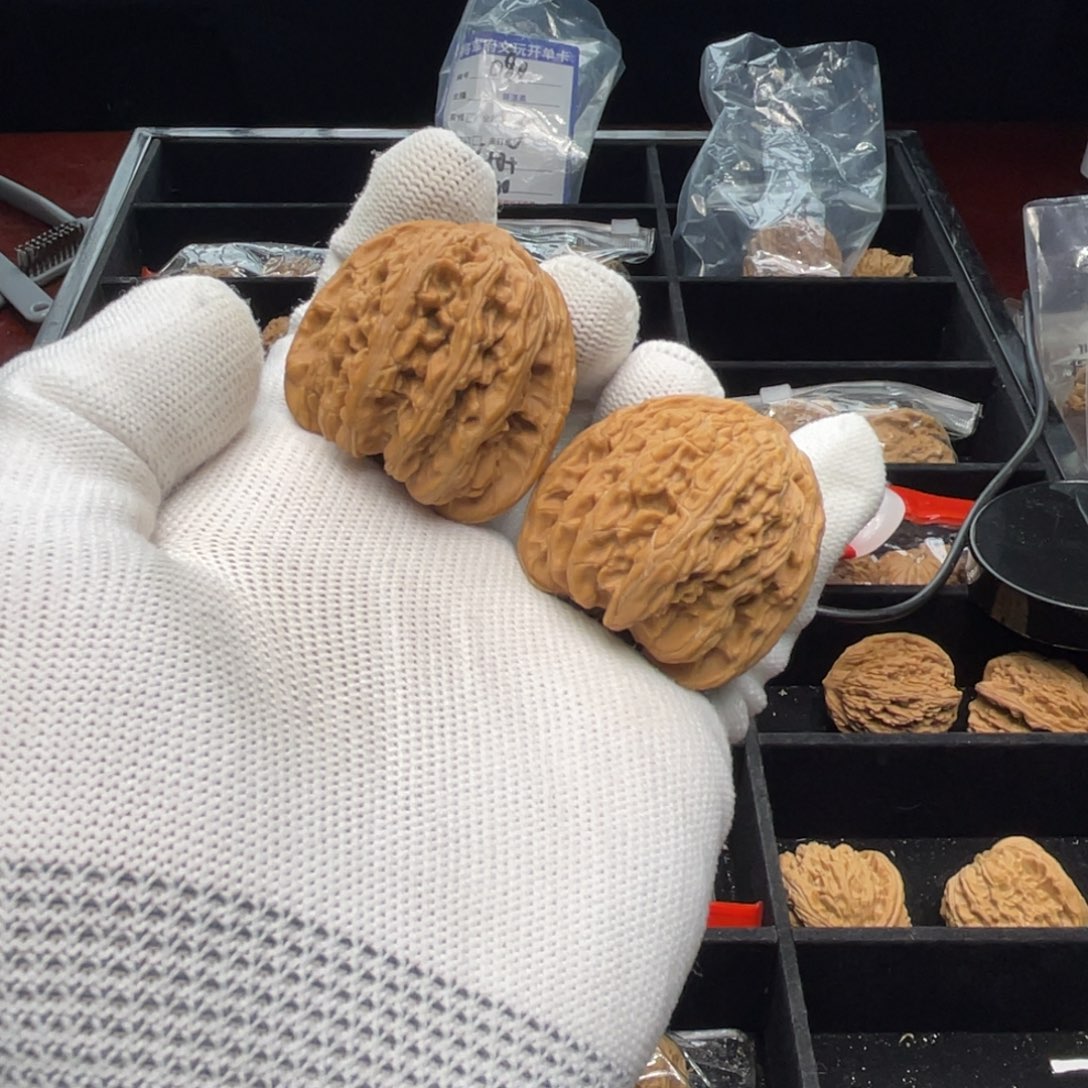 文玩核桃把件114 密文 