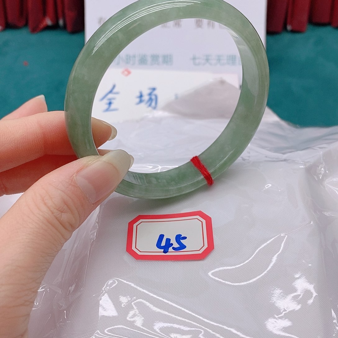 翡翠手镯未镶嵌?*?455555555