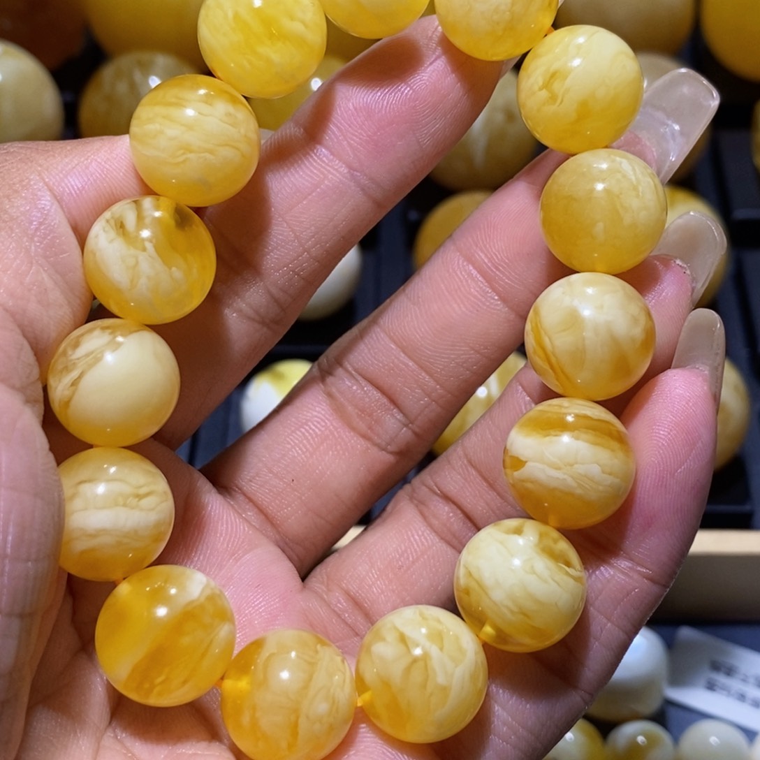 琥珀珠宝奇石未镶嵌