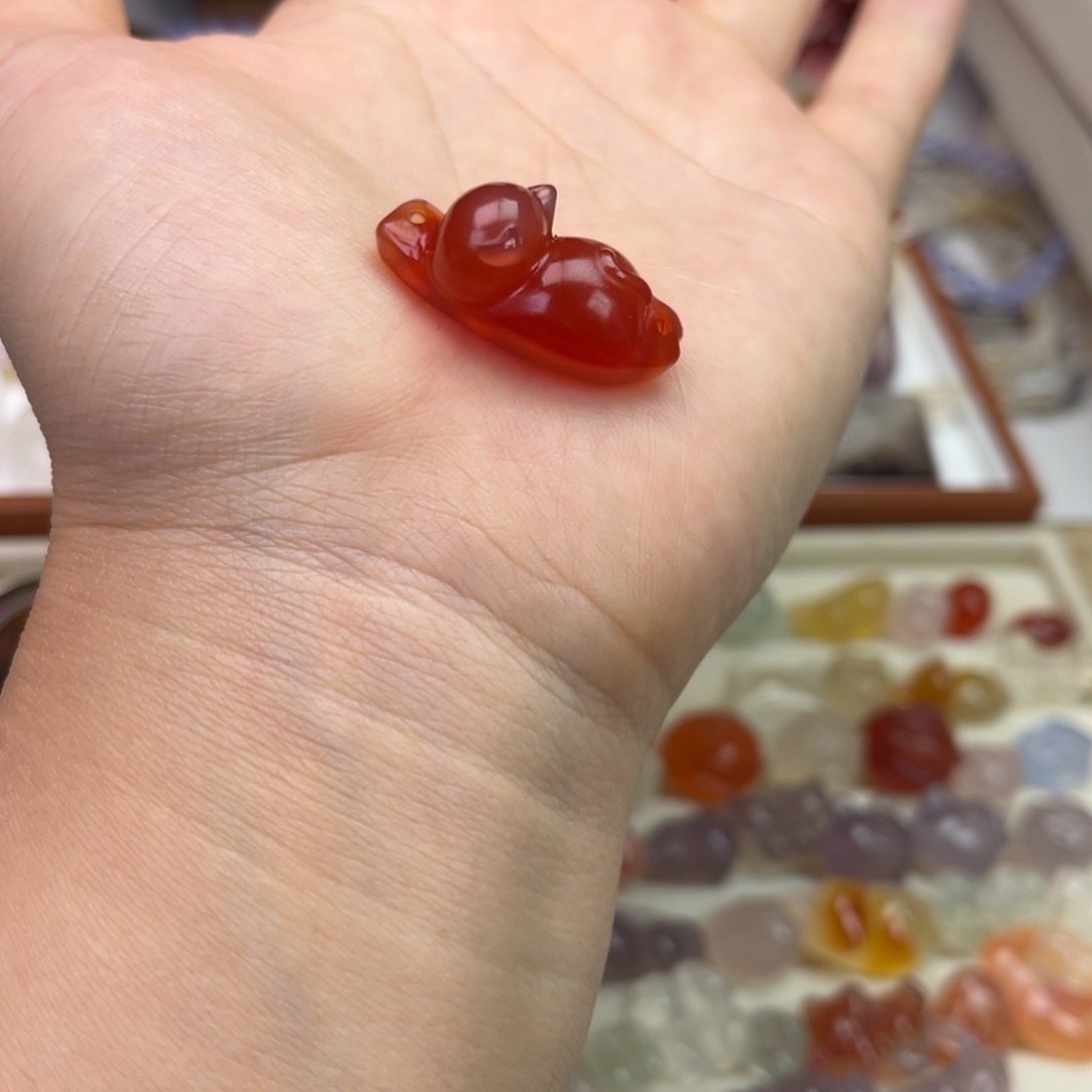 玛瑙/玉髓合金戒指红色趴趴猫