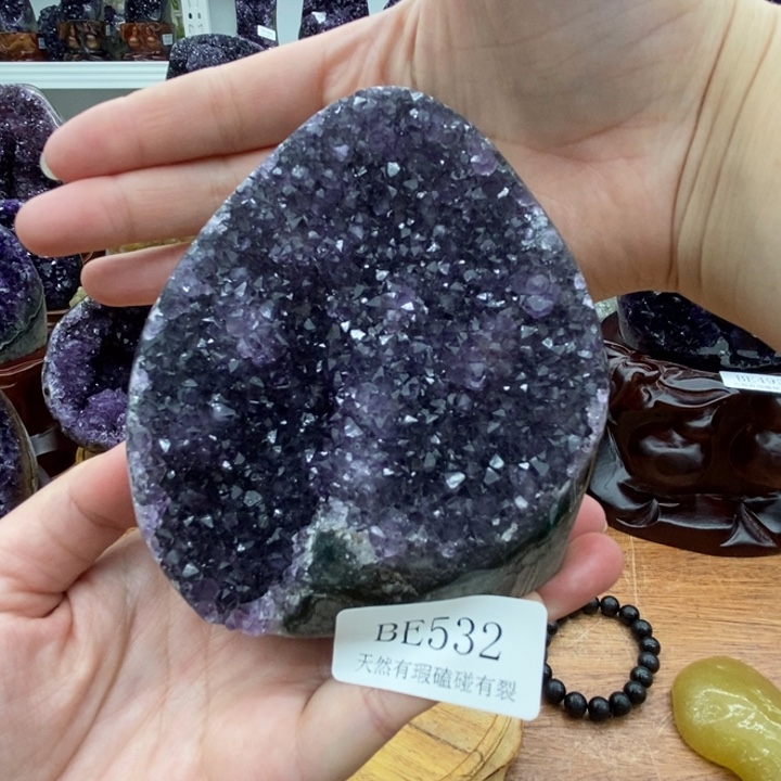 紫晶大型摆件（非配饰）未镶嵌