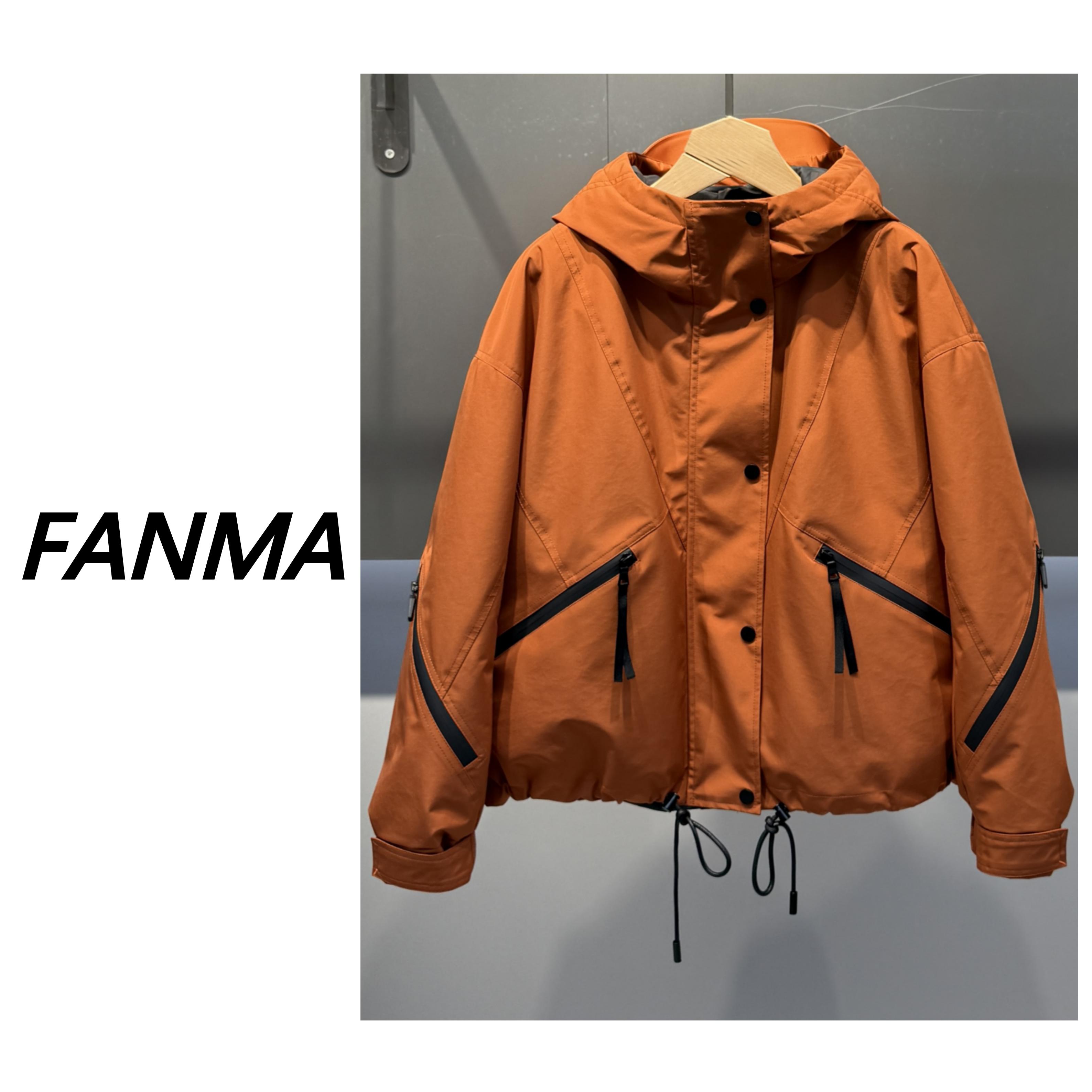 #90白鹅绒# 秋冬女士短款羽绒冲锋衣 三防连帽外套 F228-5876