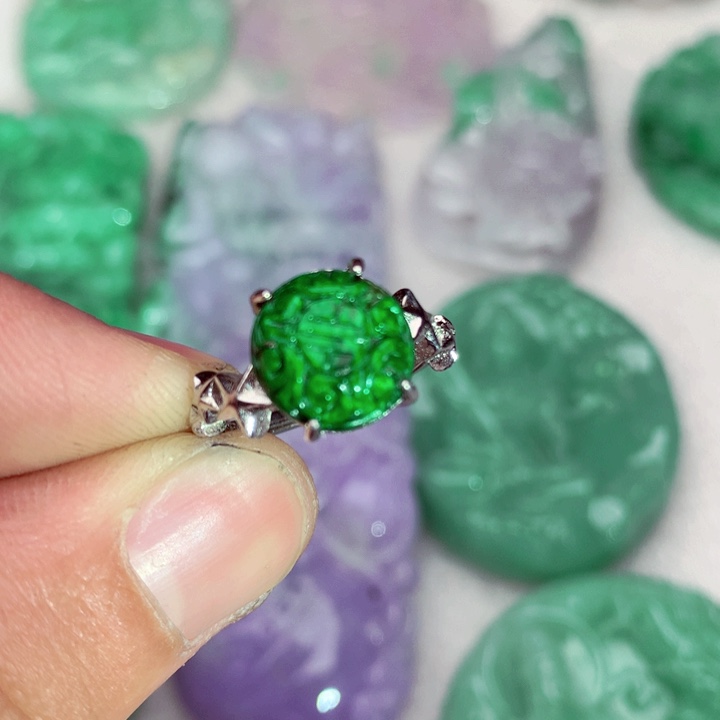 翡翠吊坠(不含链)未镶嵌