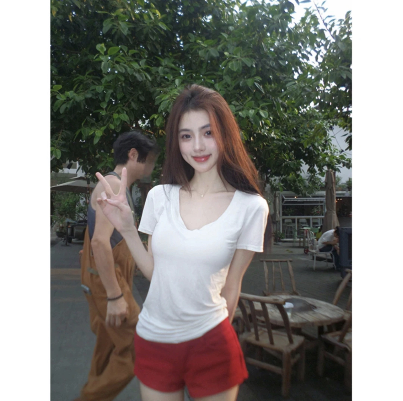 夏季V领黑色美式百搭显瘦辣妹修身上衣紧身修身高级感T恤女潮