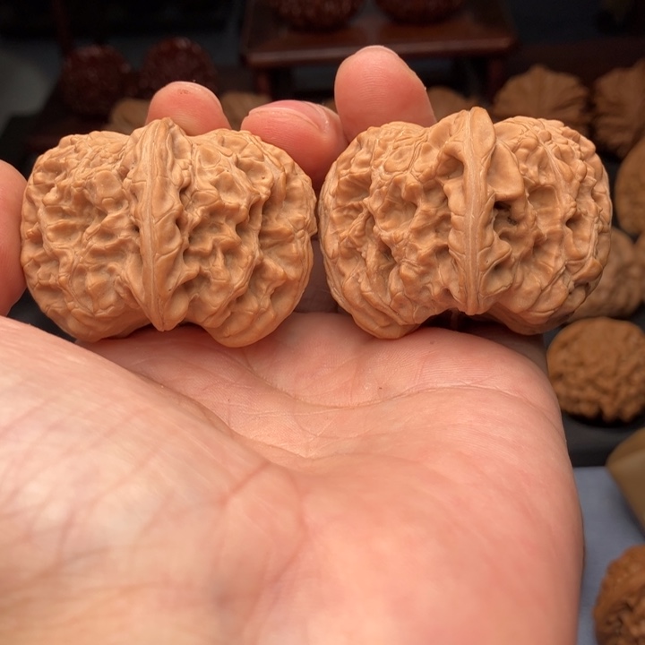 文玩核桃把件清***≈麒麟元宝