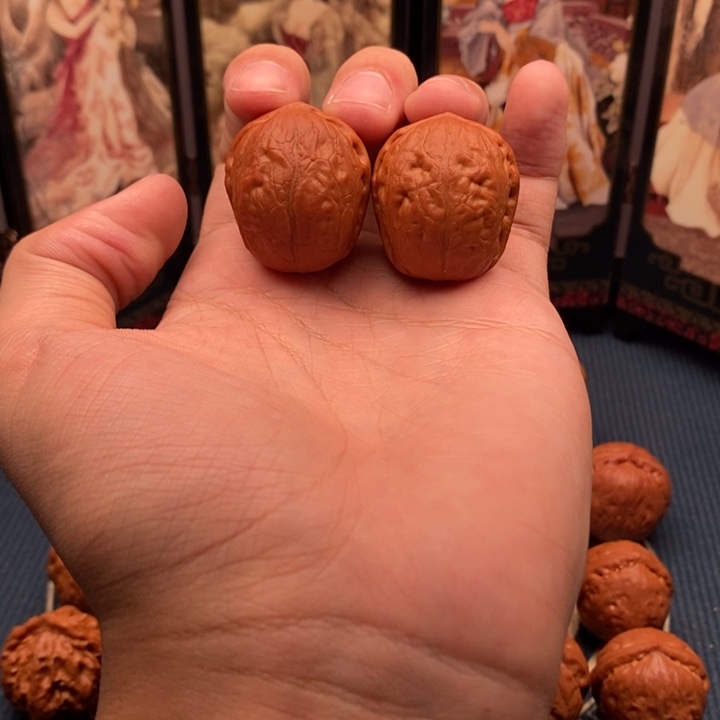 文玩核桃把件水晶佛肚