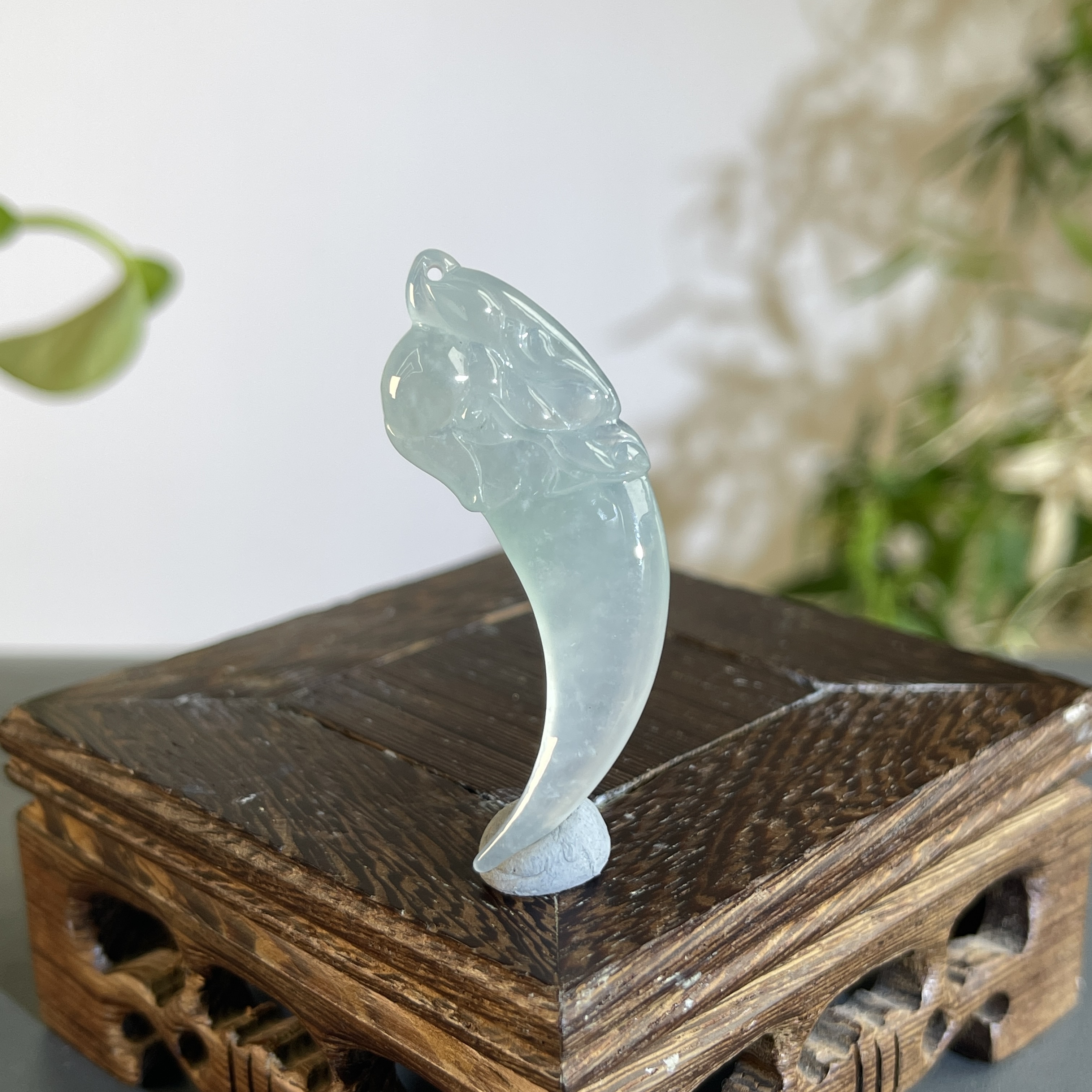 JXB10-93  天然缅甸A货翡翠  龙牙