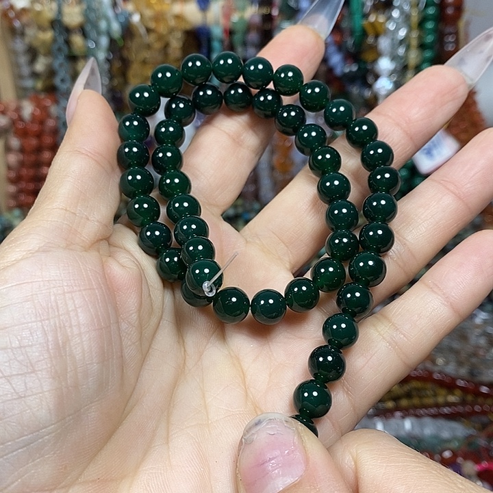 玛瑙/玉髓未镶嵌珠宝半成品A级绿玛瑙卡8mm一条