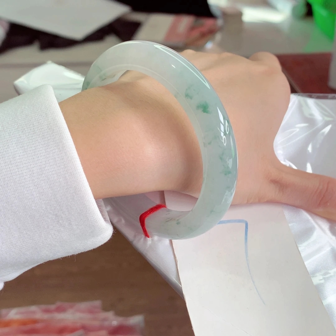 天然缅甸翡翠A货  59圈